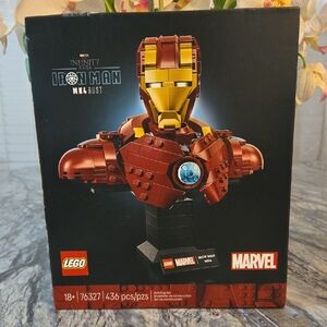 LEGO Marvel Iron Man Bust in Red and Gold